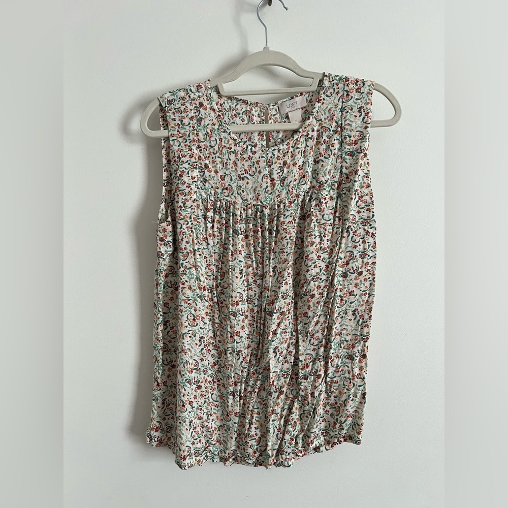 Loft outlet sweet floral layering top